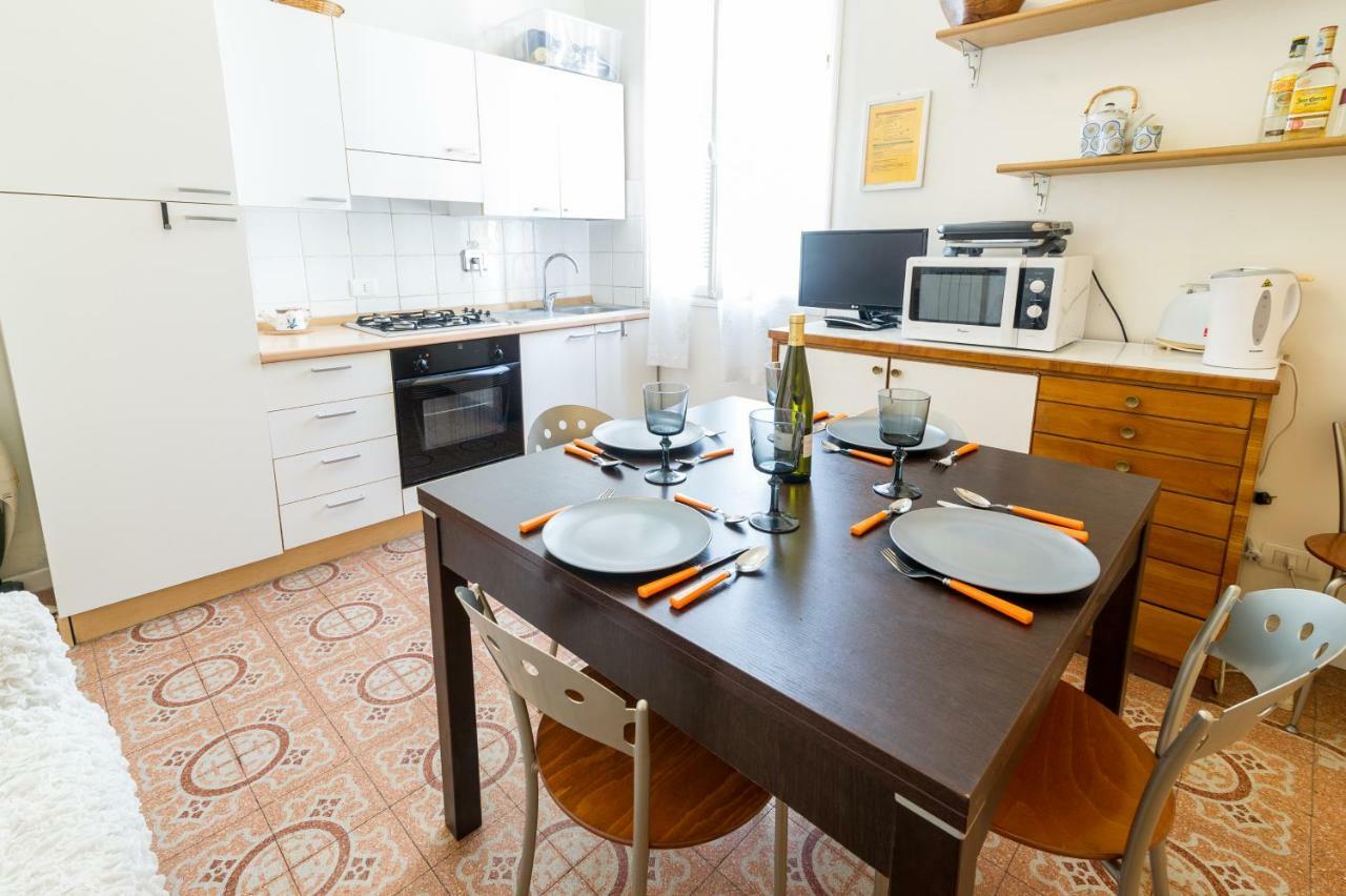 Apartment In The Heart Of San Remo Buitenkant foto