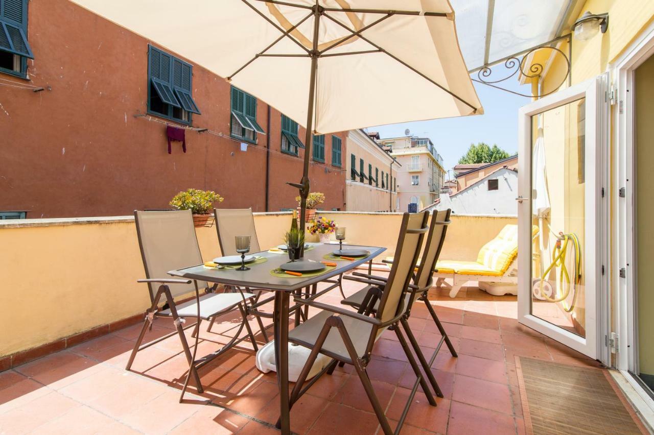 Apartment In The Heart Of San Remo Buitenkant foto